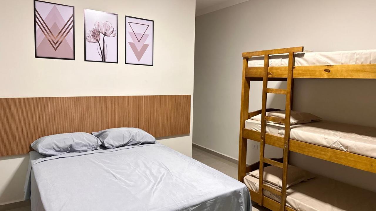 Guaru Inn Hostel Гуарульюс Экстерьер фото